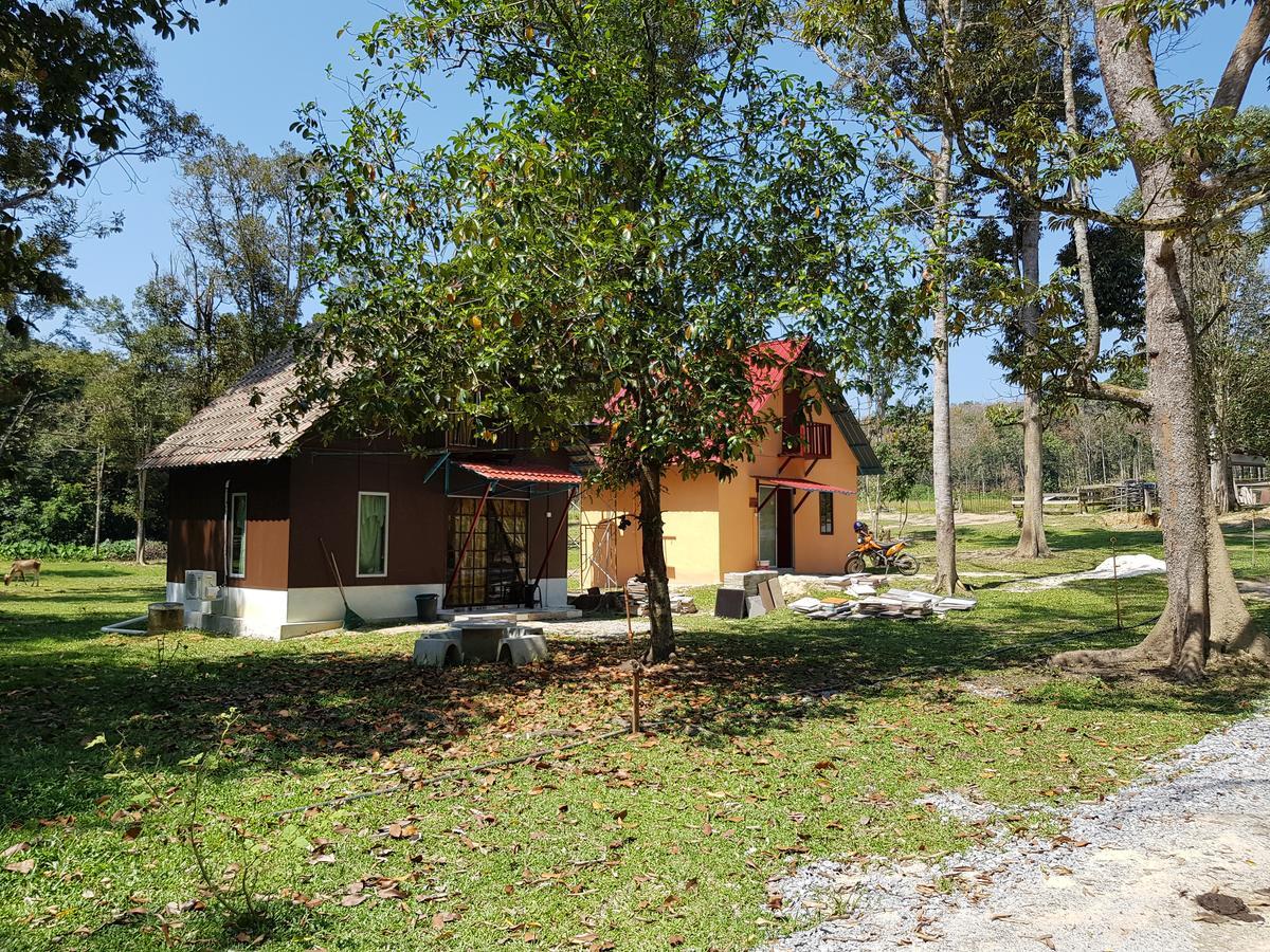 Chalet Kampong Semawar Куала-Кангсар Екстер'єр фото